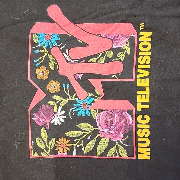 Maurices brand Mtv TShirt - Picture 6 of 8